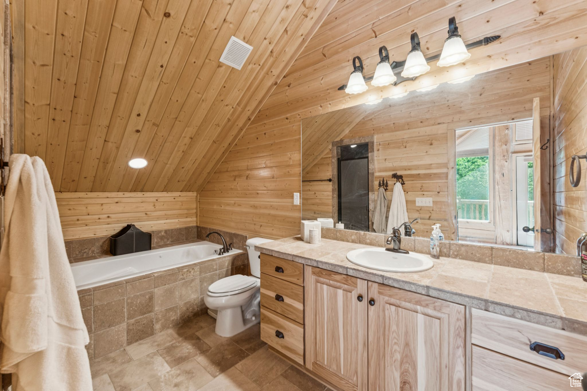 PINE MOUNTAIN - Residential
