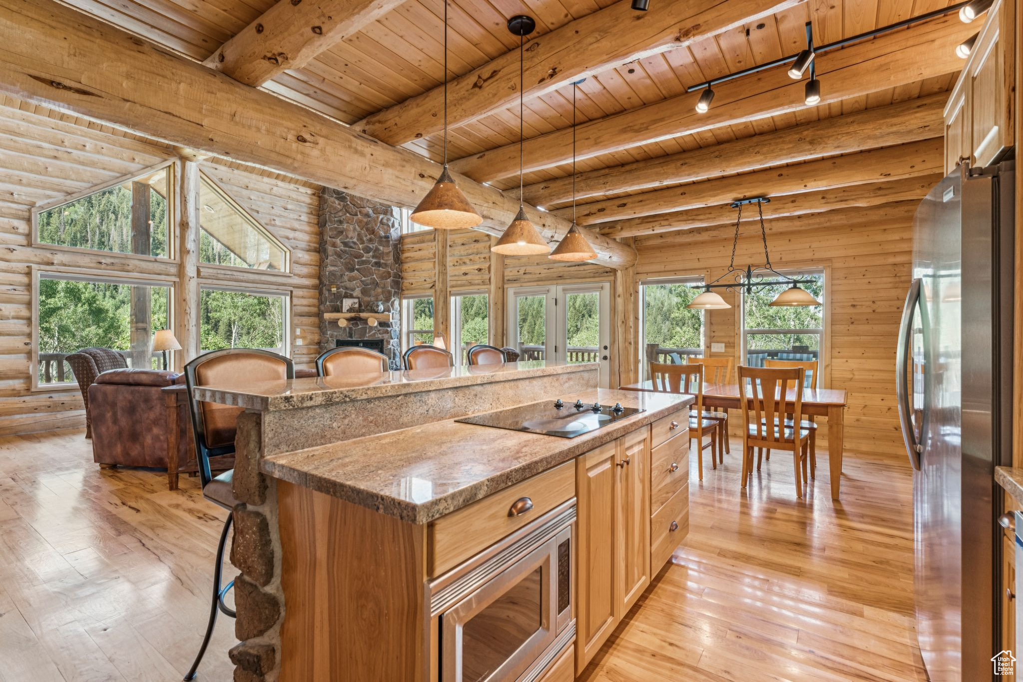 PINE MOUNTAIN - Residential
