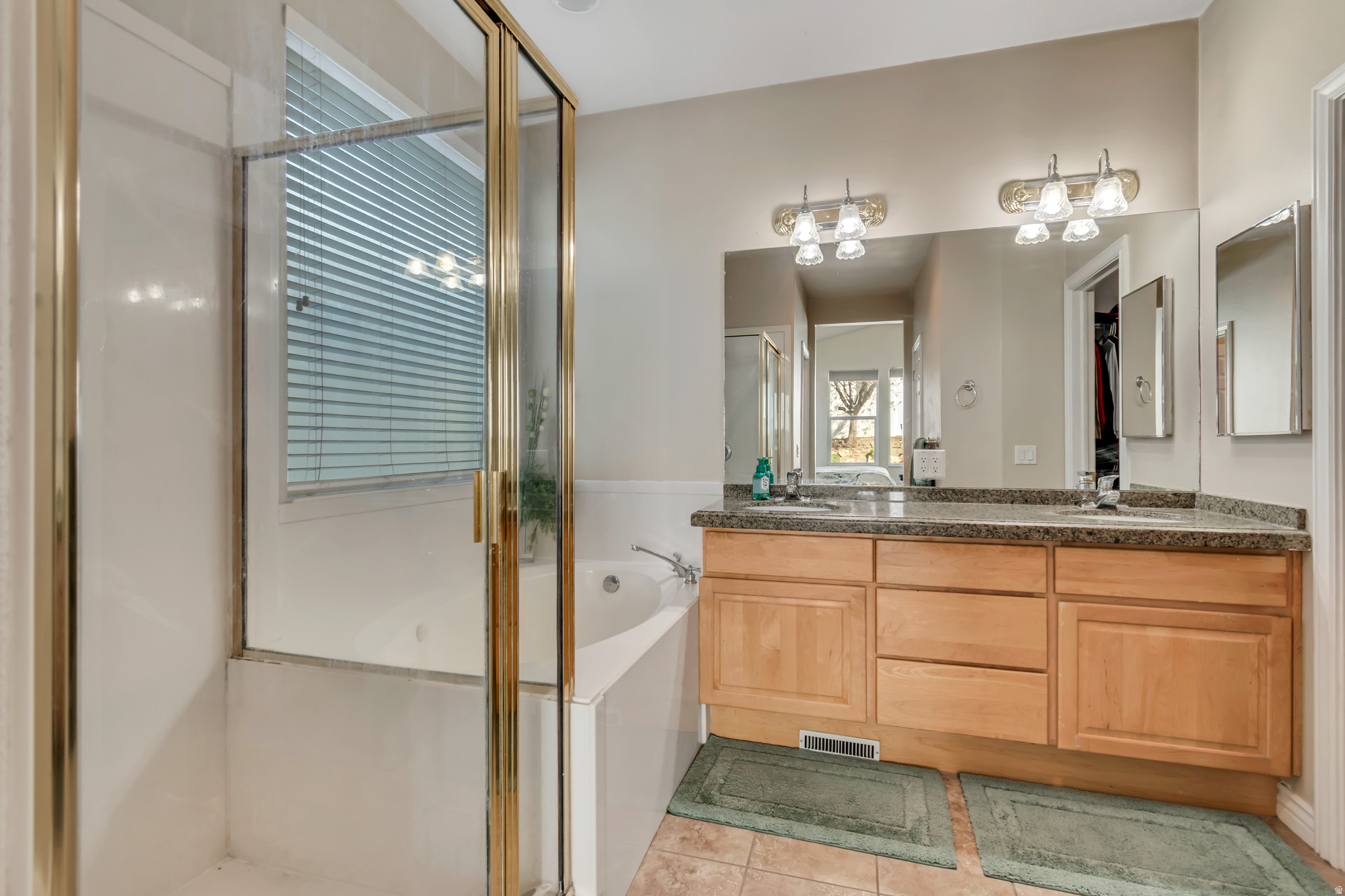 RENAISSANCE TRIMBLE - Residential