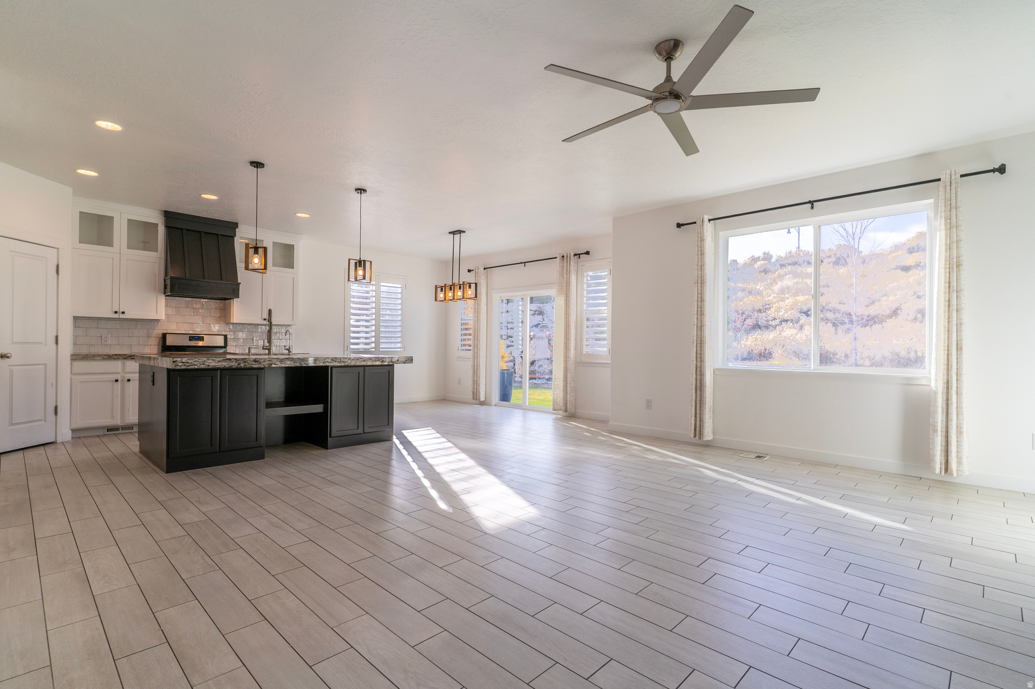 MEADOWS - Residential