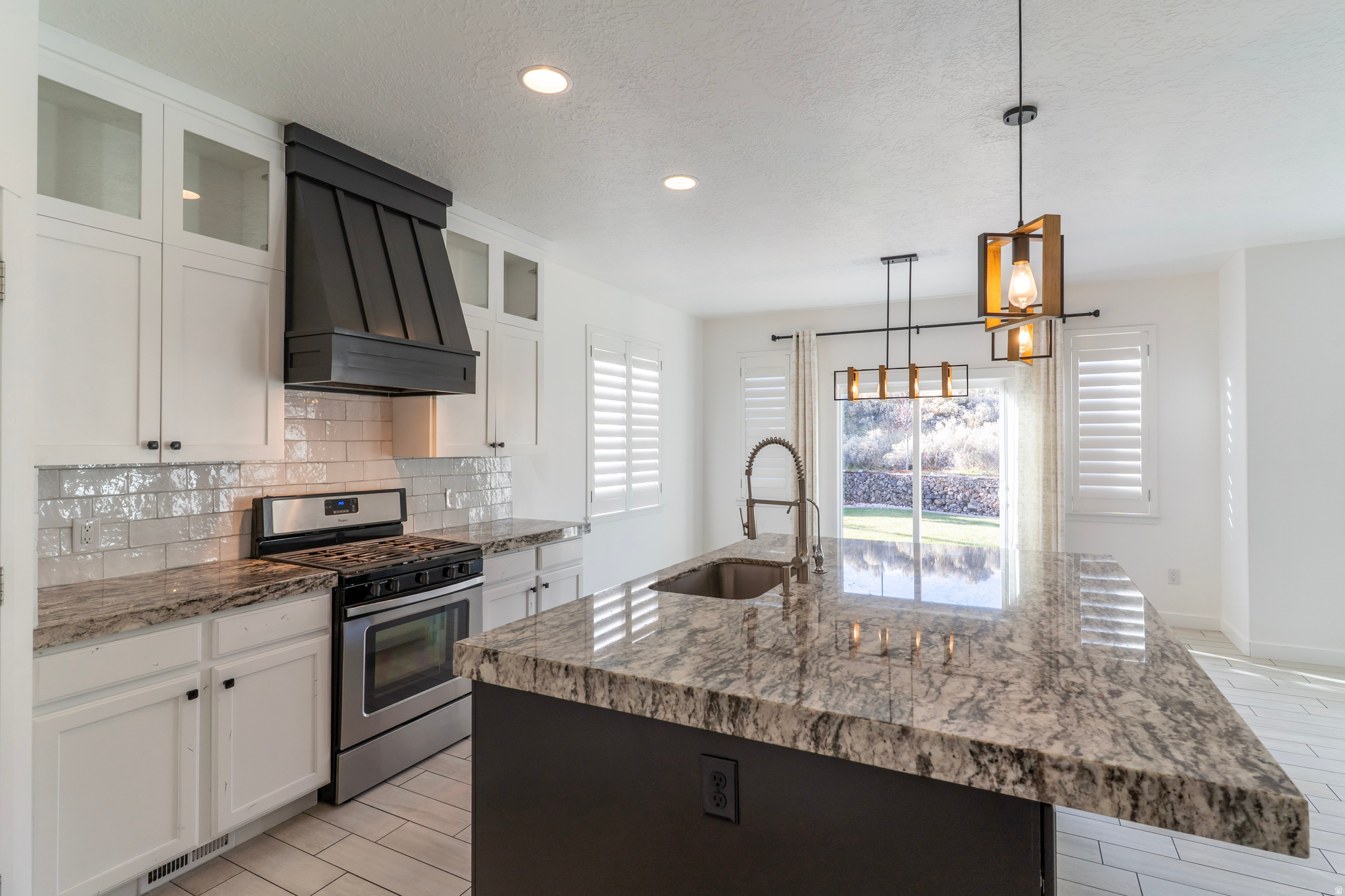 MEADOWS - Residential