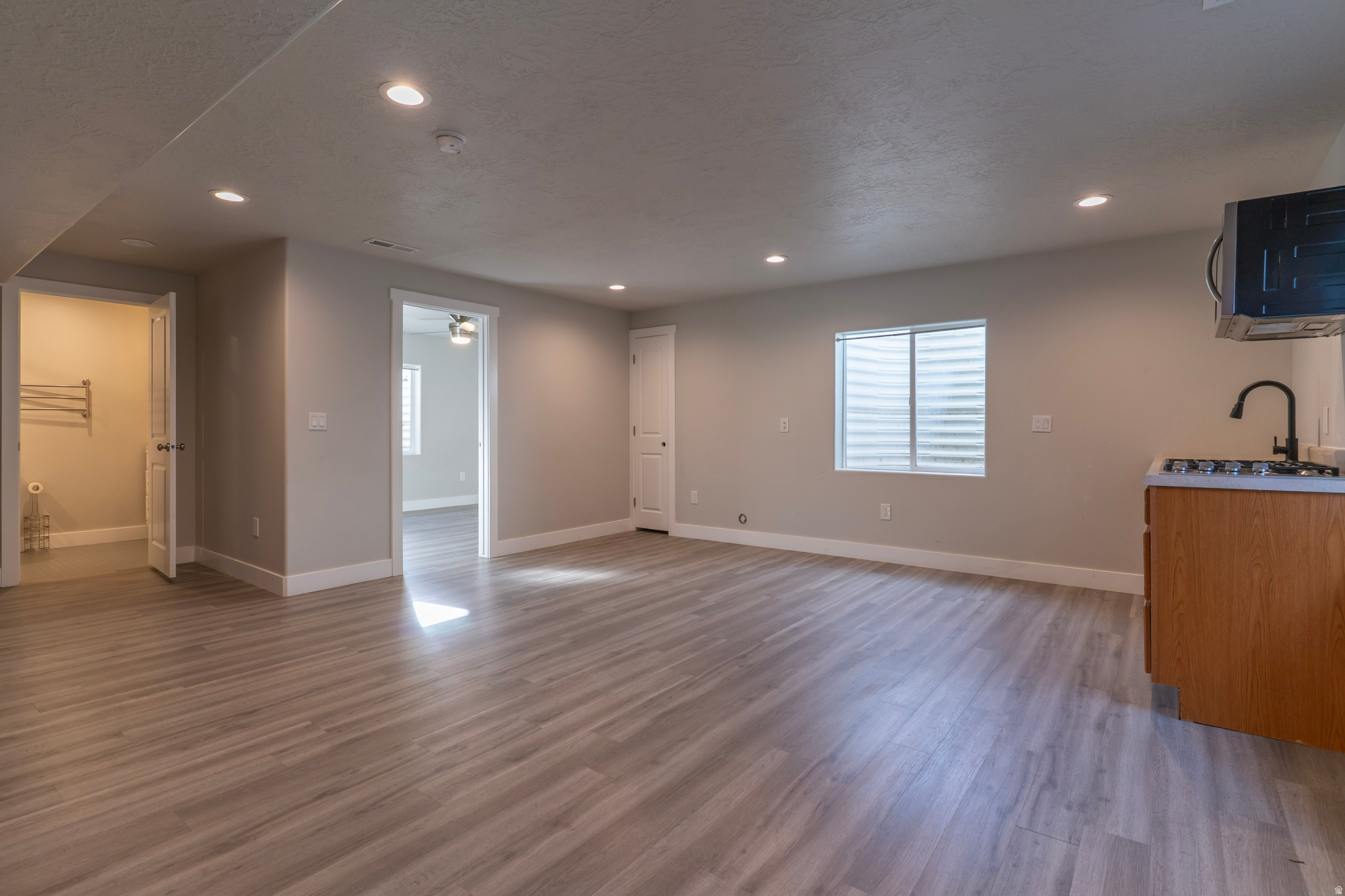 MEADOWS - Residential