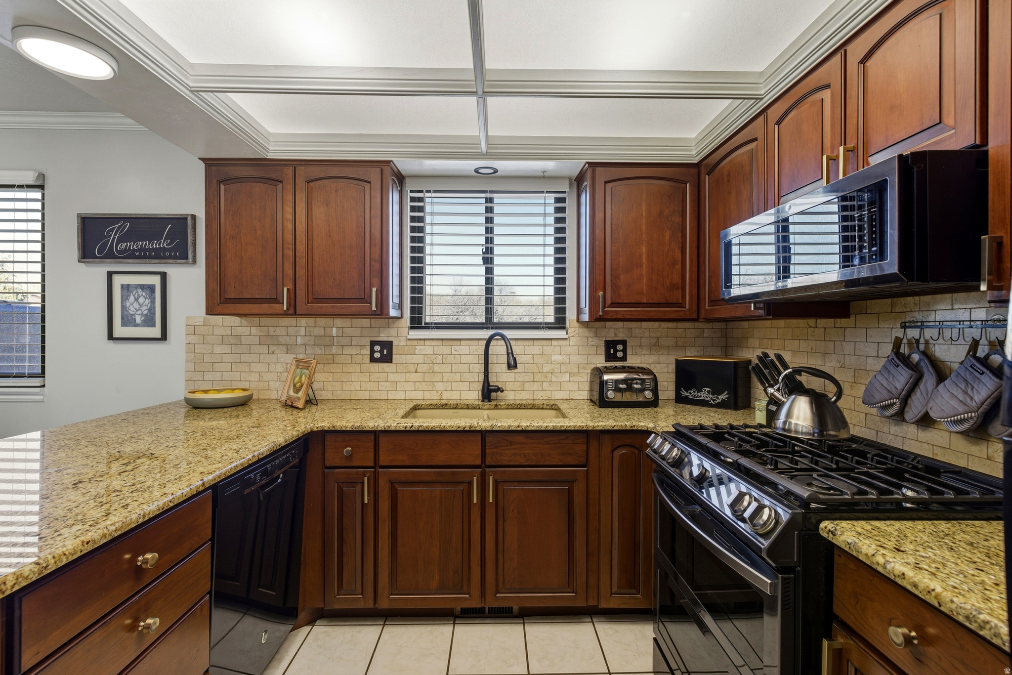 WALDEN HILL - Residential