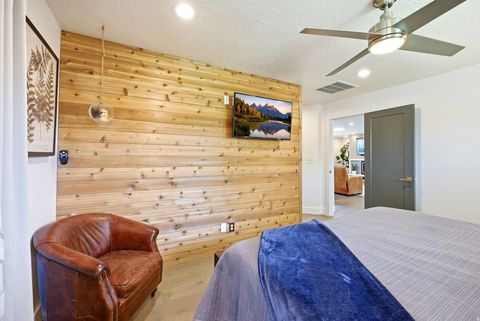 Tiny photo for 2215 N 1400 E, Provo, UT 84604 (MLS # 2151238)