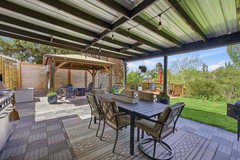 Tiny photo for 2215 N 1400 E, Provo, UT 84604 (MLS # 2151238)