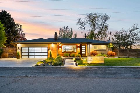 Tiny photo for 2215 N 1400 E, Provo, UT 84604 (MLS # 2151238)