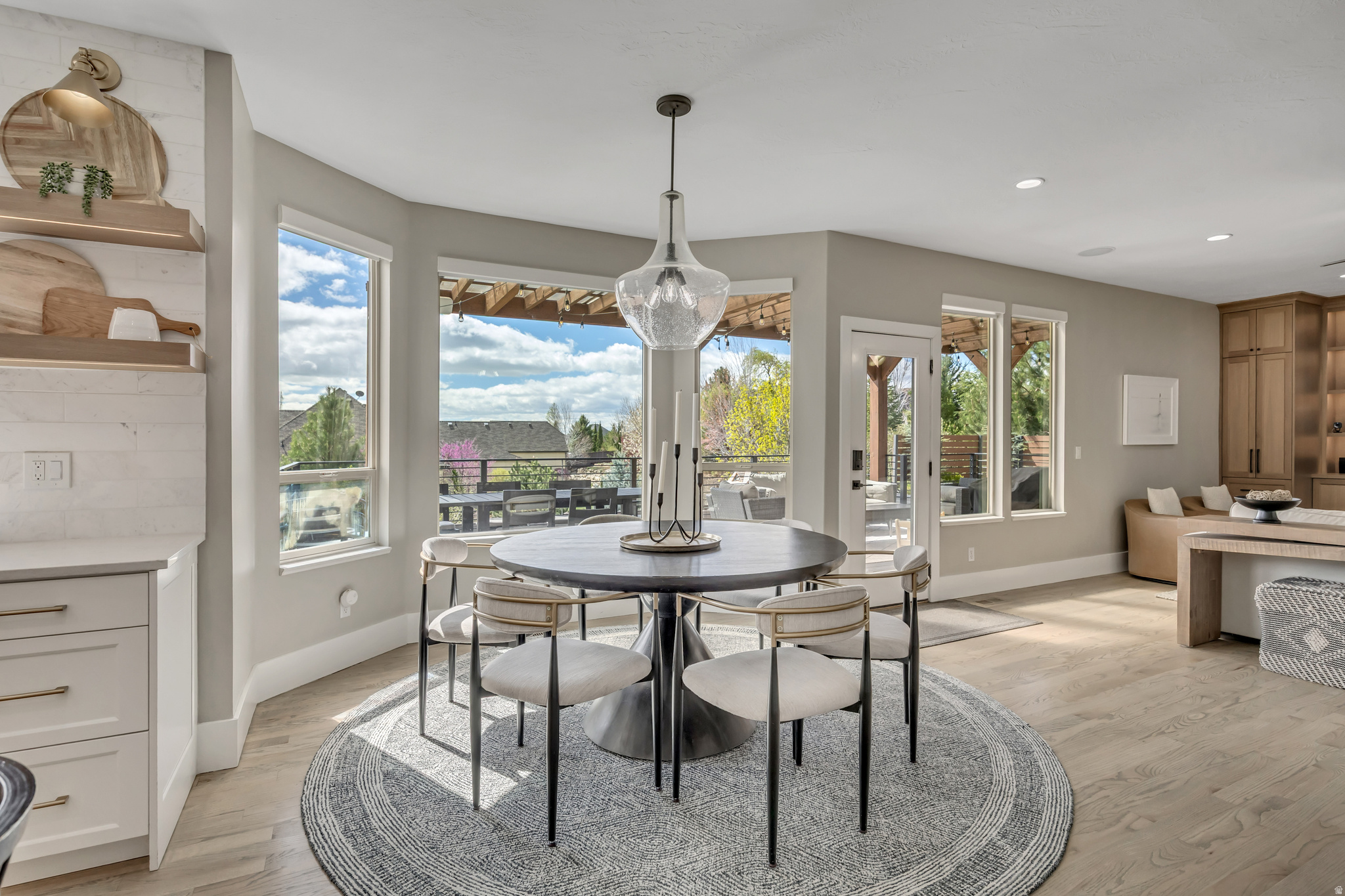 BEACON HILL - Residential