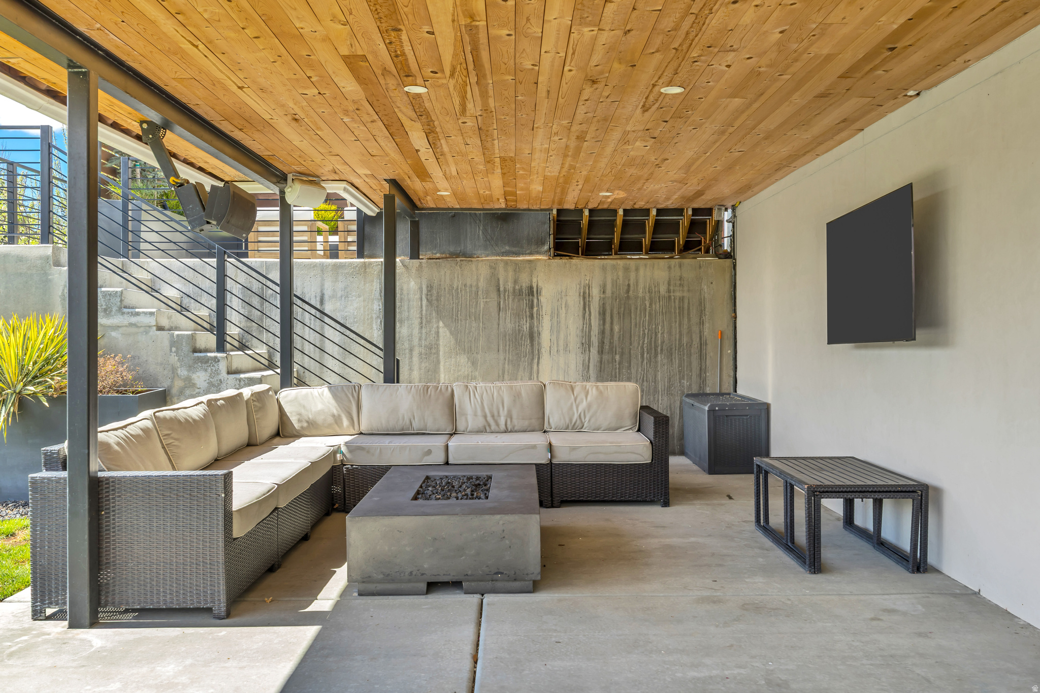 BEACON HILL - Residential