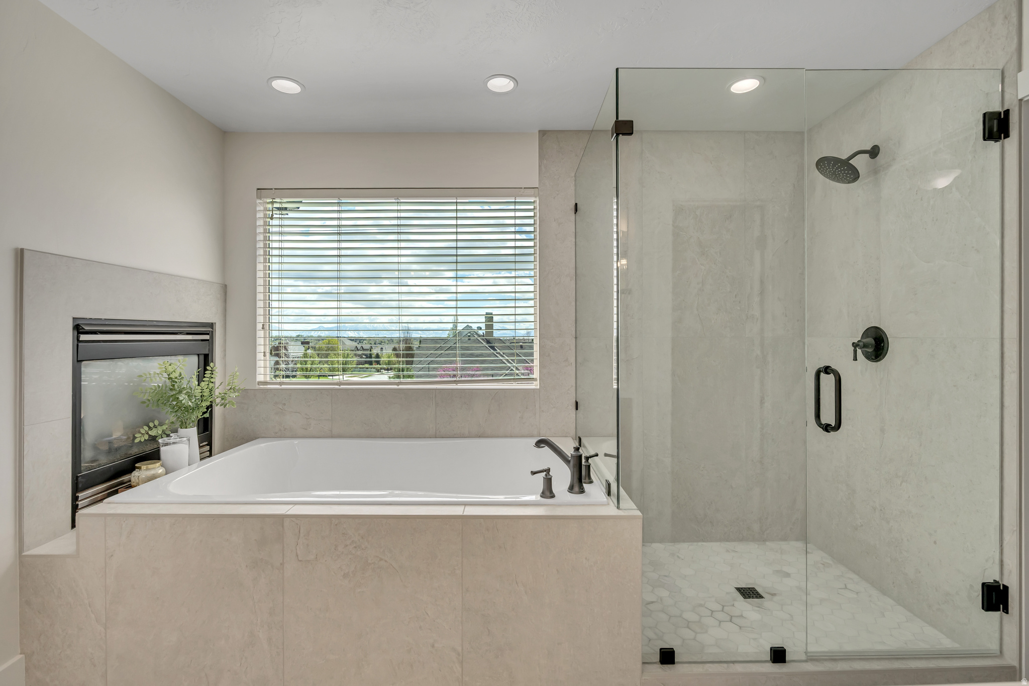 BEACON HILL - Residential