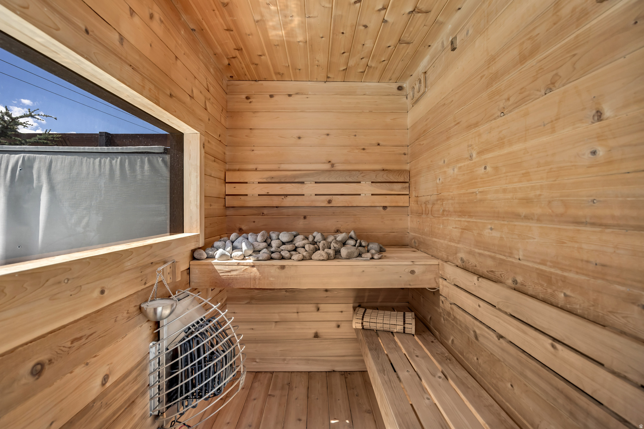 BEACON HILL - Residential