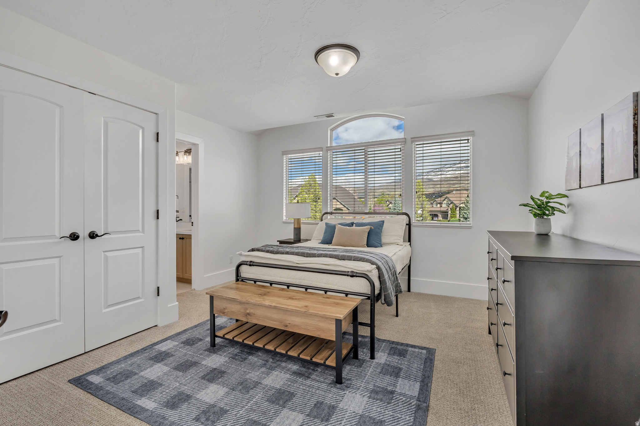 BEACON HILL - Residential