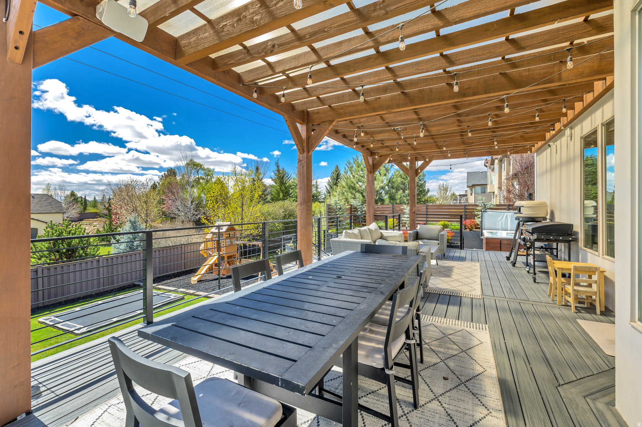 BEACON HILL - Residential