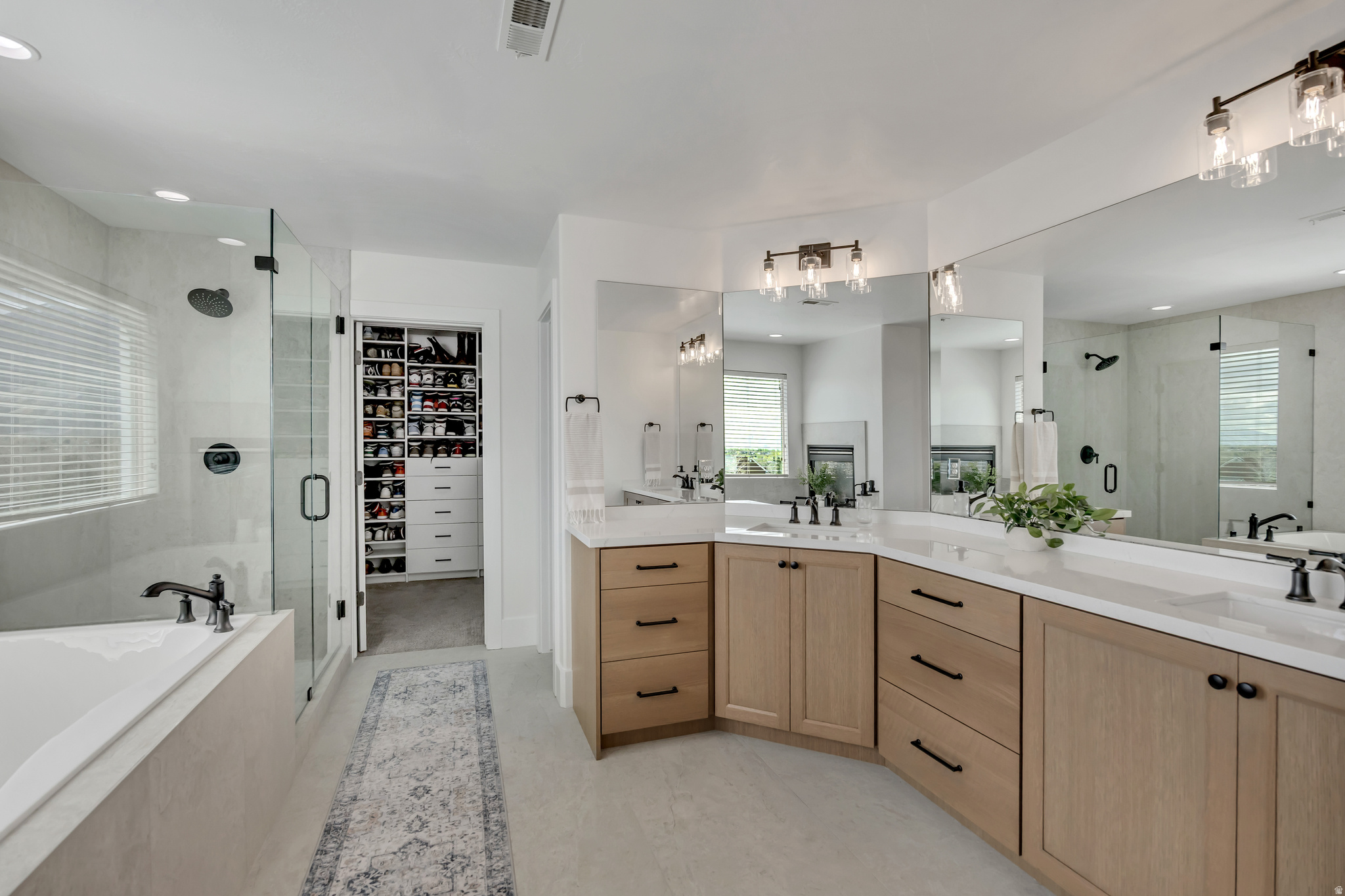 BEACON HILL - Residential