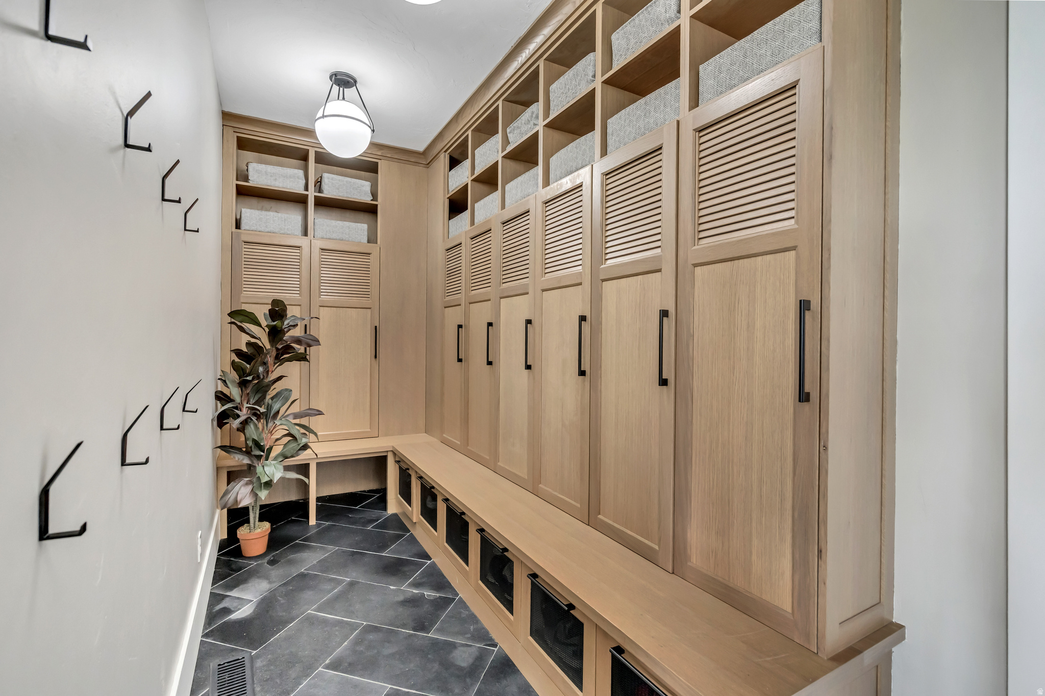 BEACON HILL - Residential