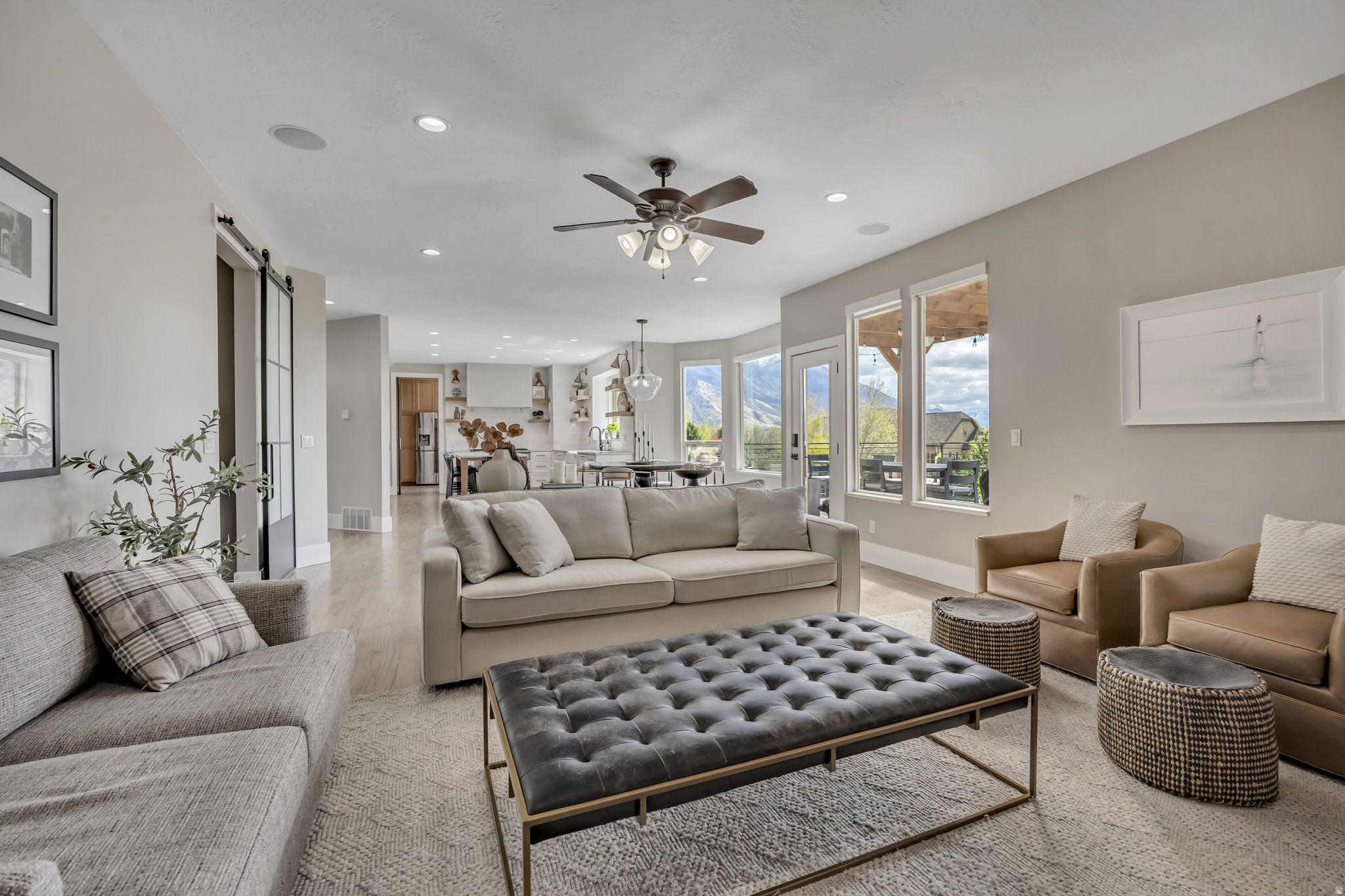 BEACON HILL - Residential