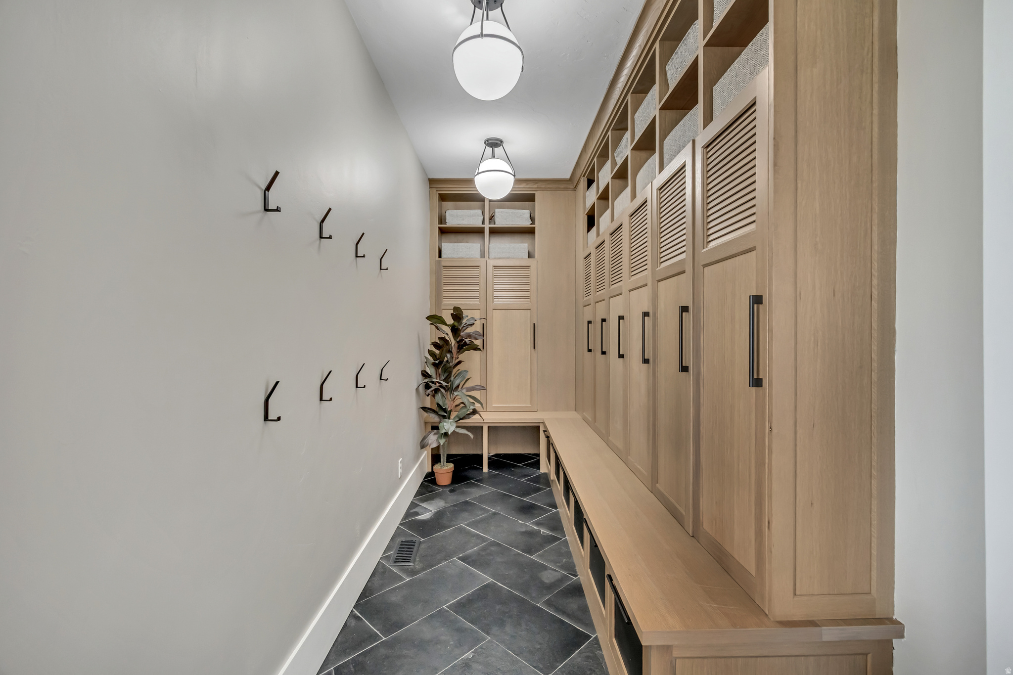 BEACON HILL - Residential