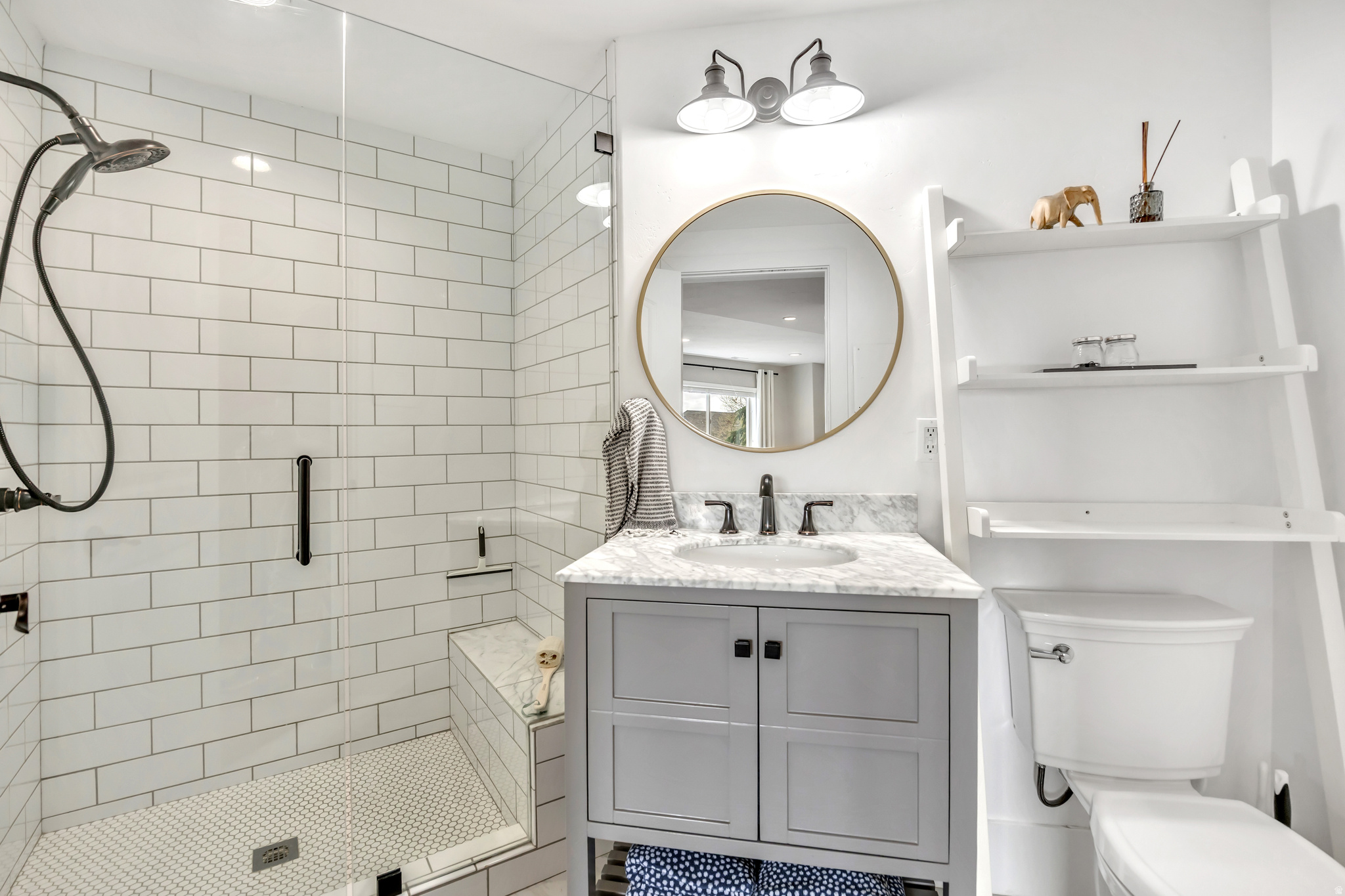 BEACON HILL - Residential