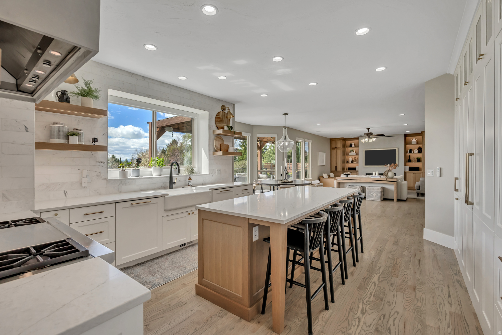 BEACON HILL - Residential