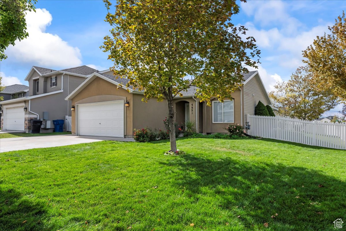 PICKET LANE - Residential