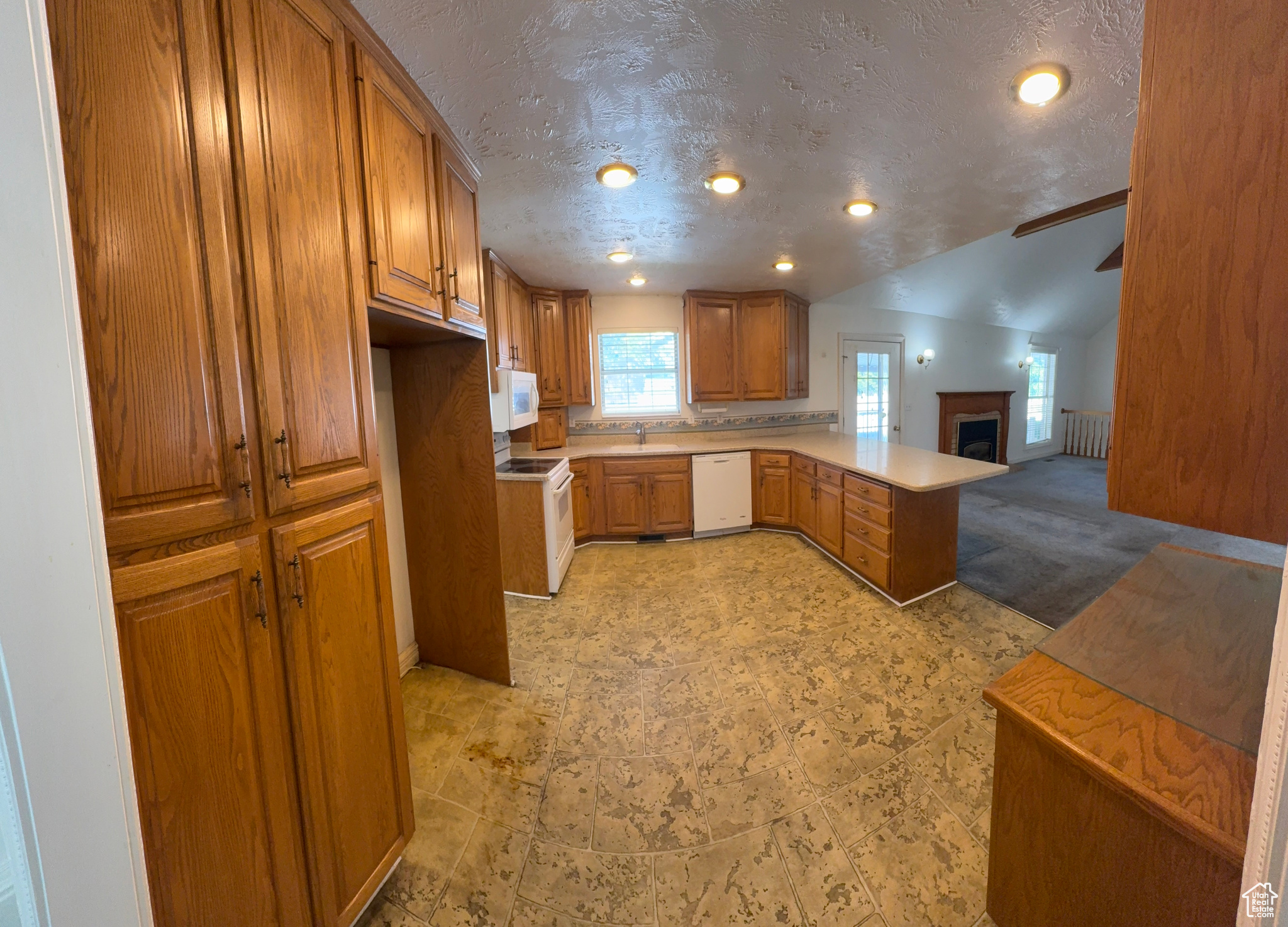 MEADOWS - Residential
