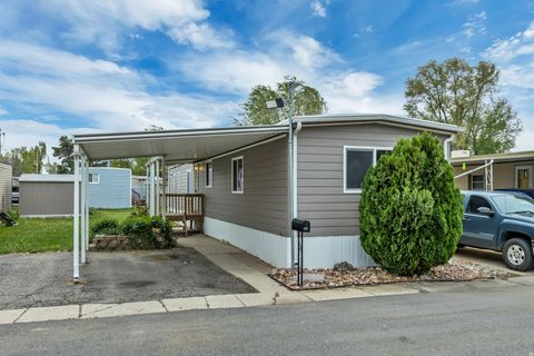 Photo of 333 CHILDS AVE #B3, Ogden, UT 84404 (MLS # 2151557)