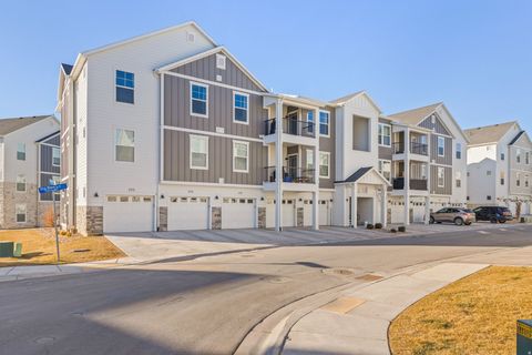 Condo For Sale - 937 W Big Ben Ln #202<br/> Saratoga Springs, UT 84045