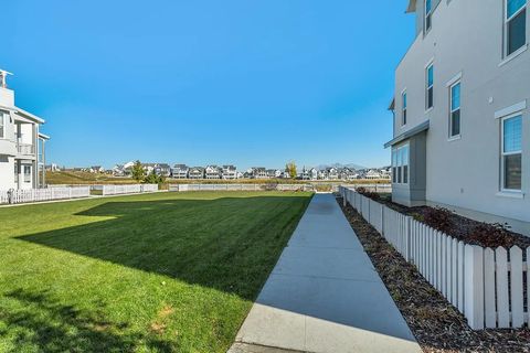 Tiny photo for 11207 S KESTREL RISE RD, South Jordan, UT 84009 (MLS # 2138250)