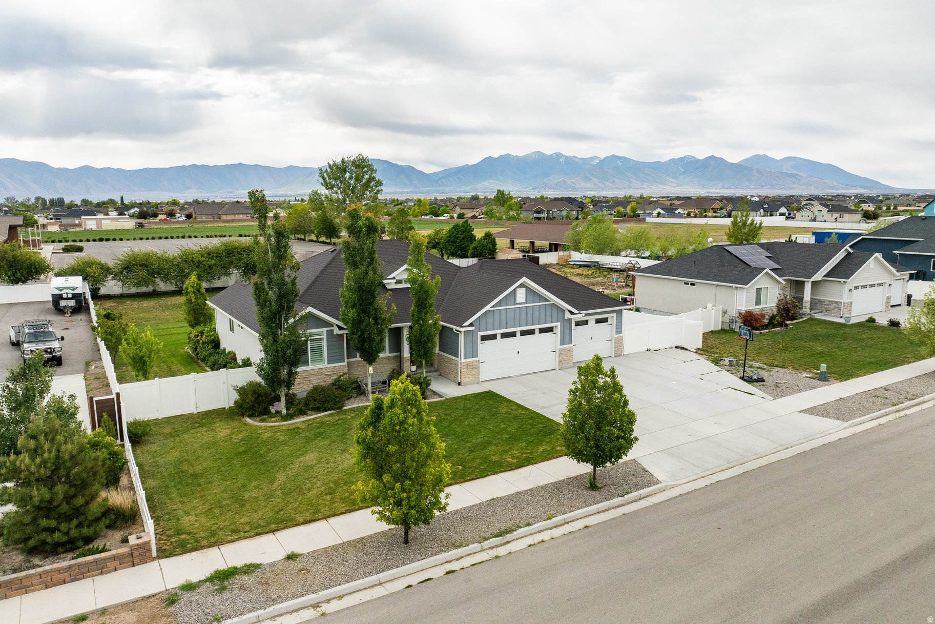 LOOKOUT RIDGE SUBDIVISION - Residential