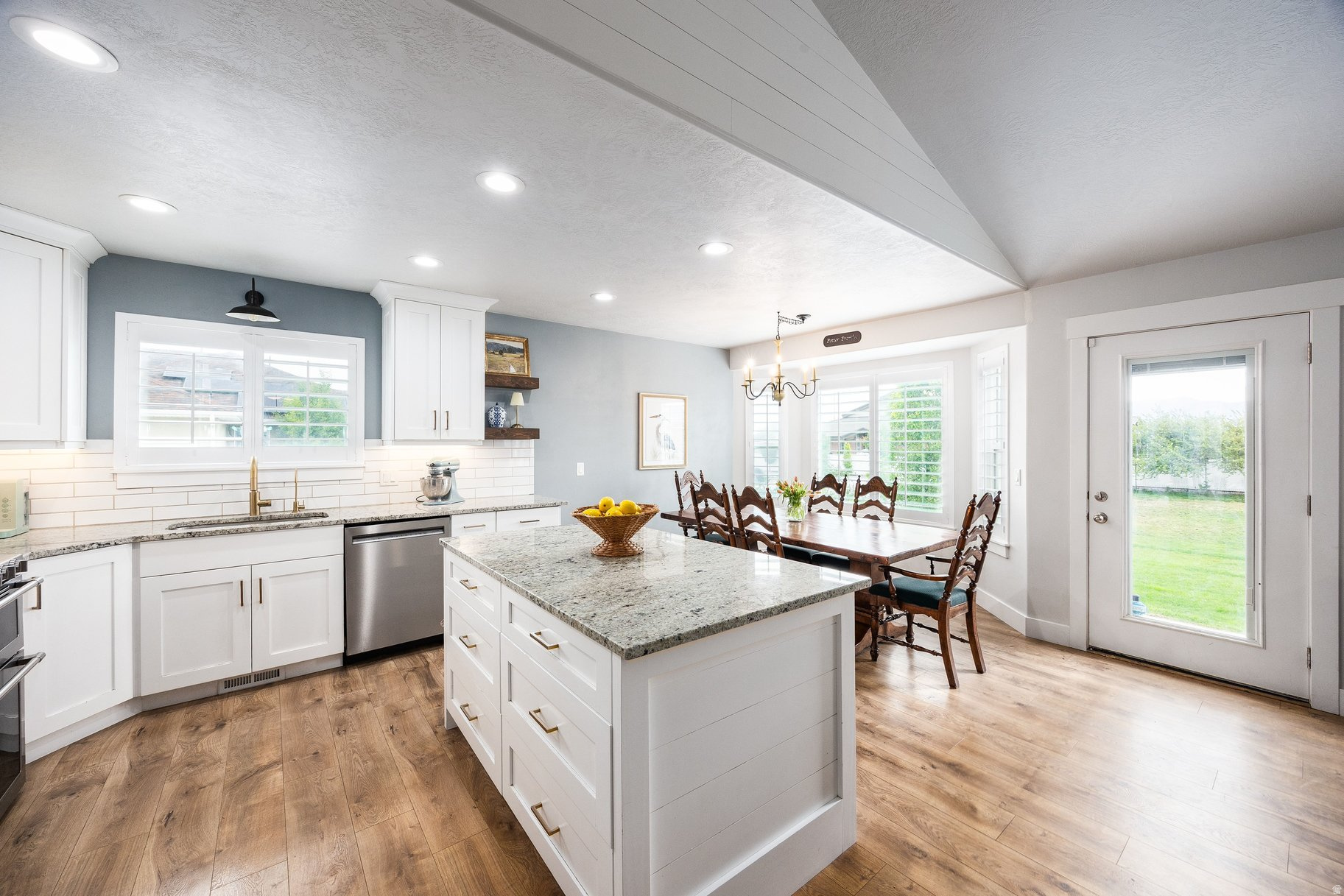 LOOKOUT RIDGE SUBDIVISION - Residential