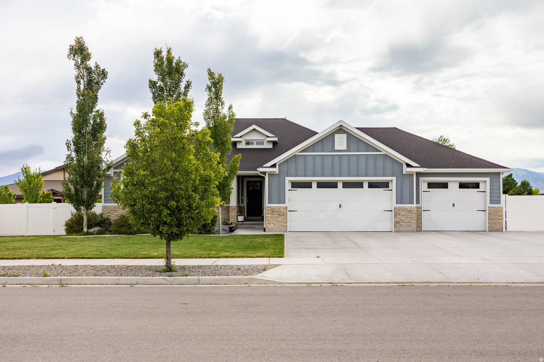 LOOKOUT RIDGE SUBDIVISION - Residential