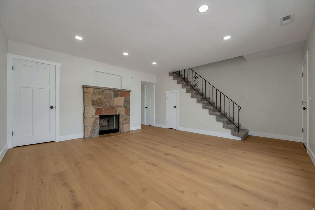 Photo of 5996 S SULTAN CIR, Murray, UT 84107 (MLS # 2154629)