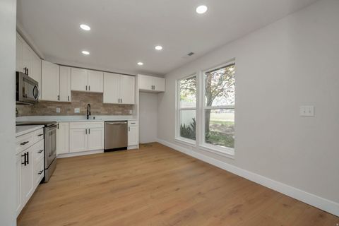 Tiny photo for 5996 S SULTAN CIR, Murray, UT 84107 (MLS # 2154629)