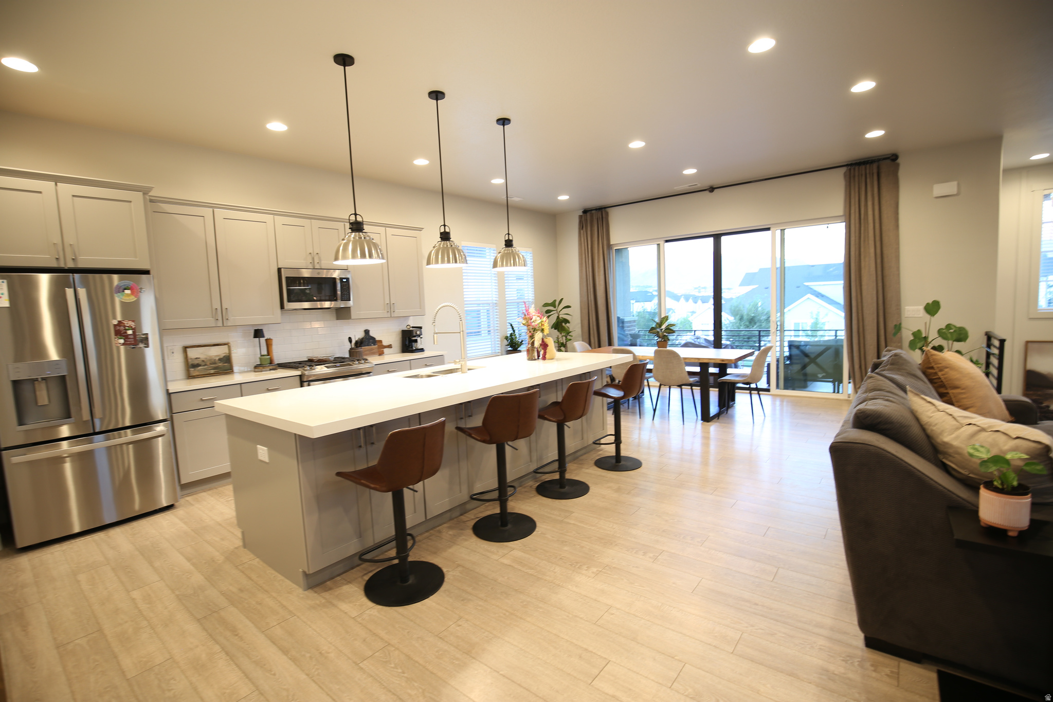 HOLBROOK - Residential