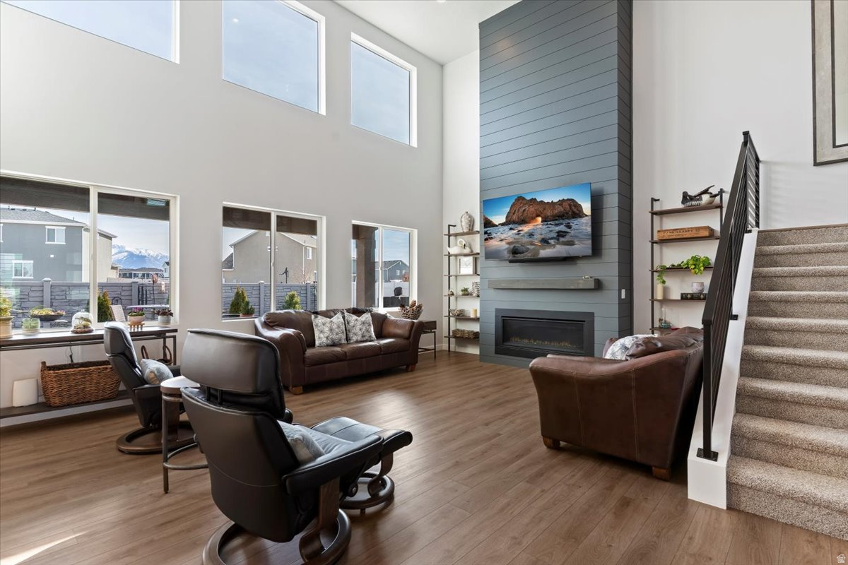 PARKVIEW AT SHORELINE - Residential