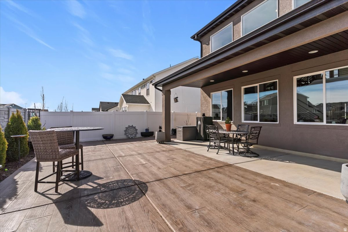 PARKVIEW AT SHORELINE - Residential