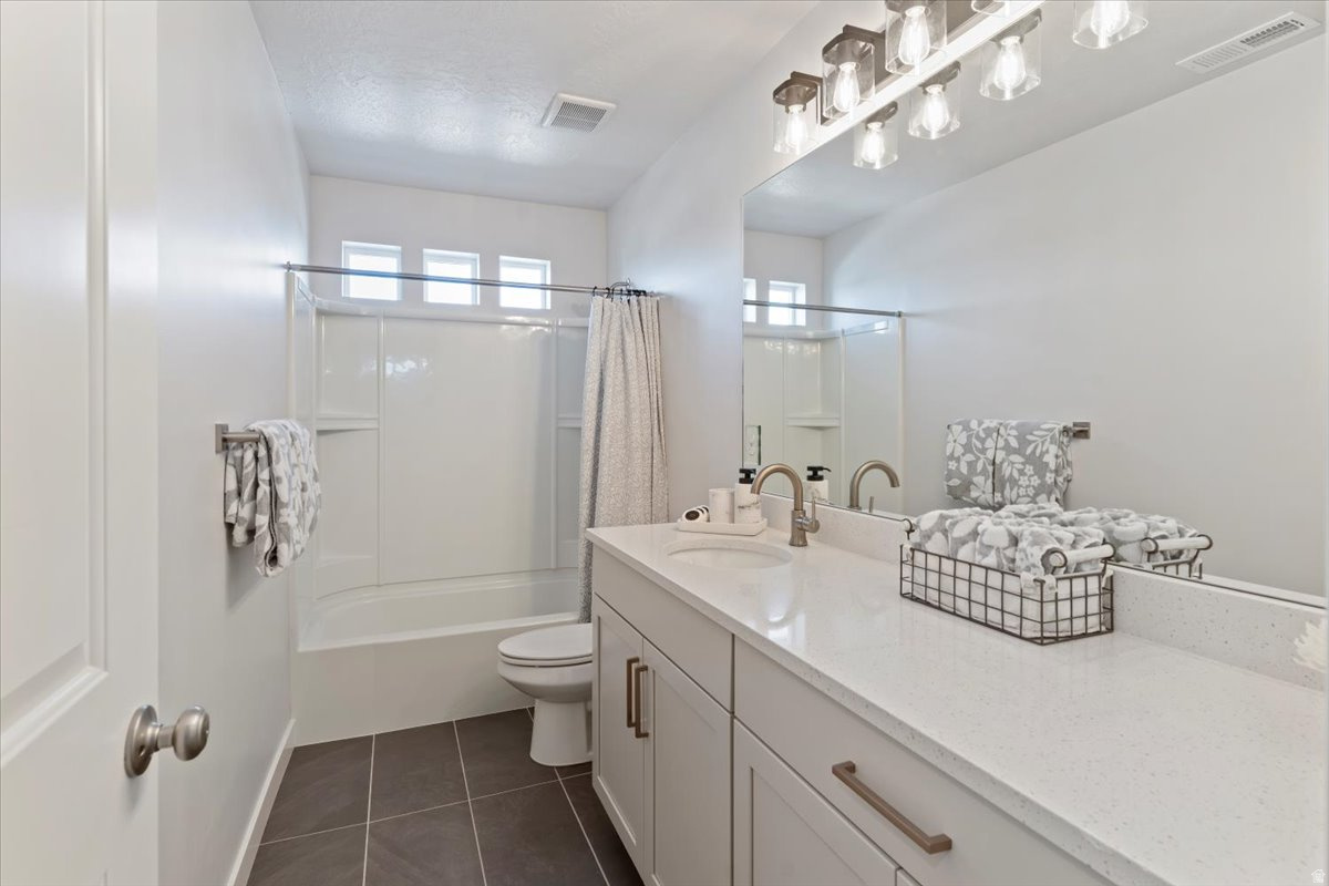 PARKVIEW AT SHORELINE - Residential