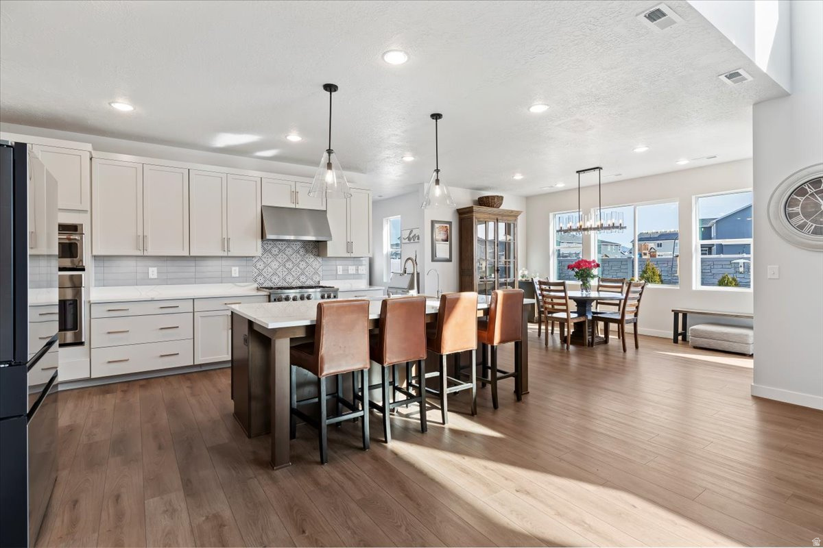 PARKVIEW AT SHORELINE - Residential