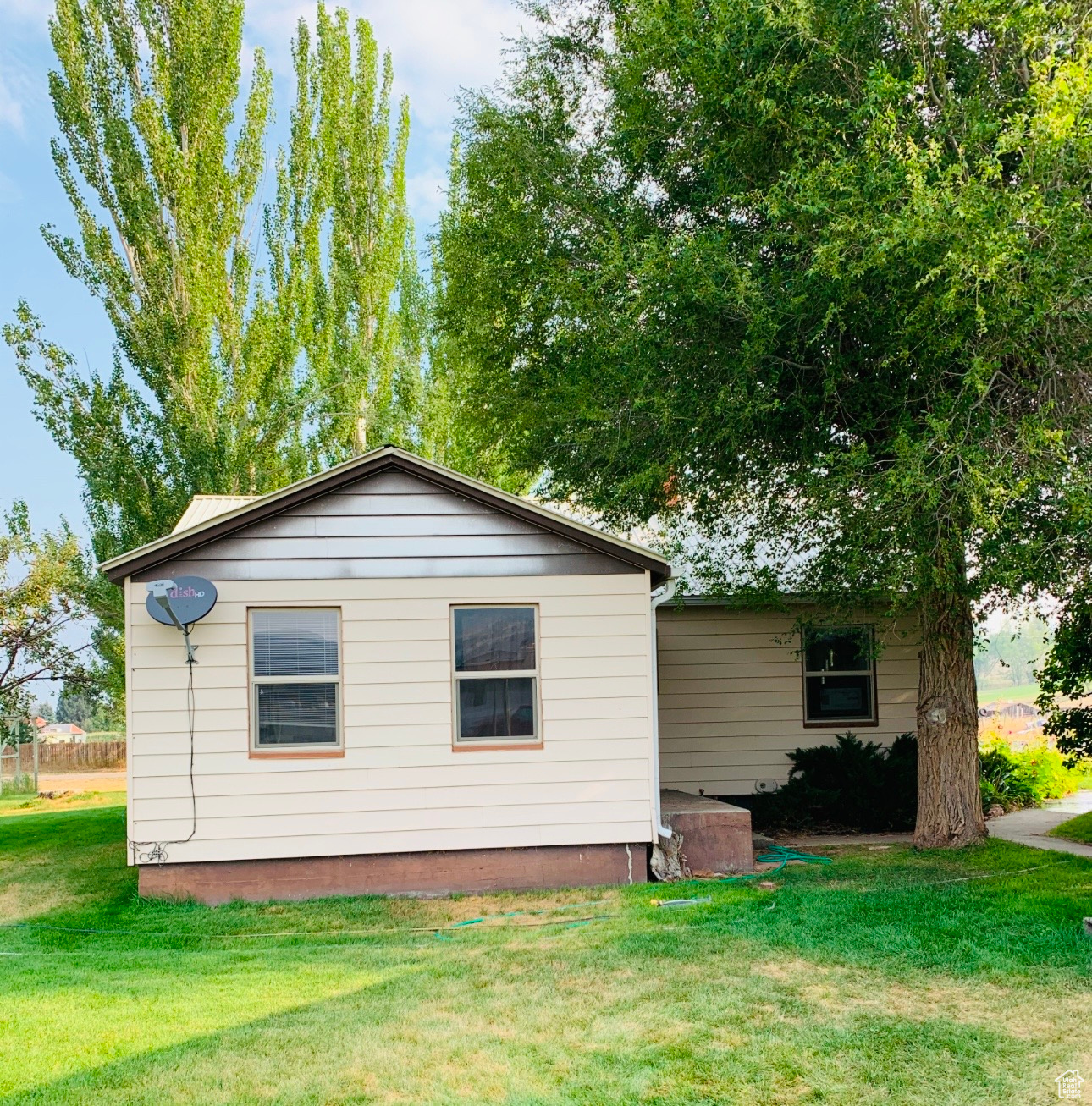 105 S 200 St, Laketown, Utah image 2