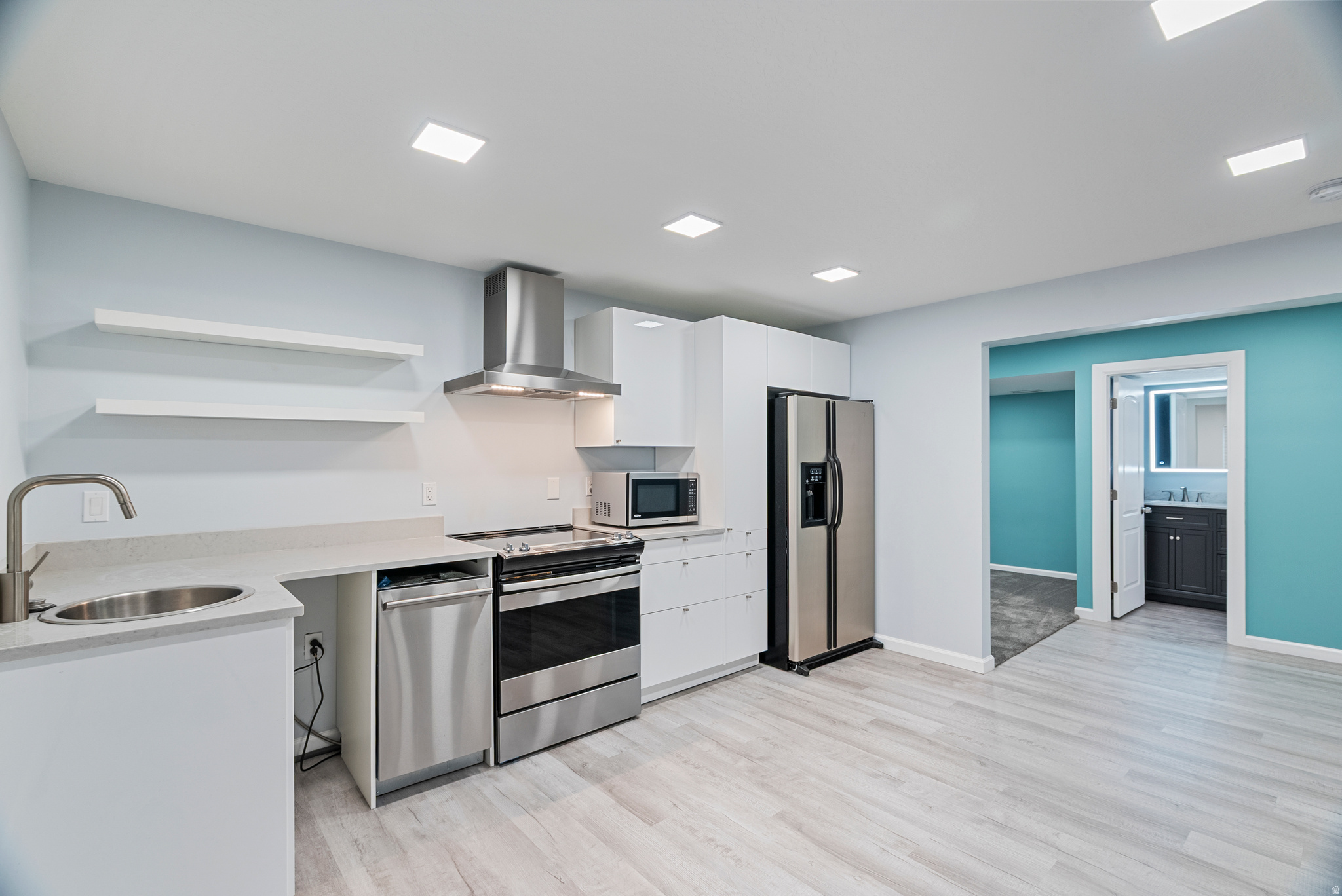 TERRACE HILLS - Residential