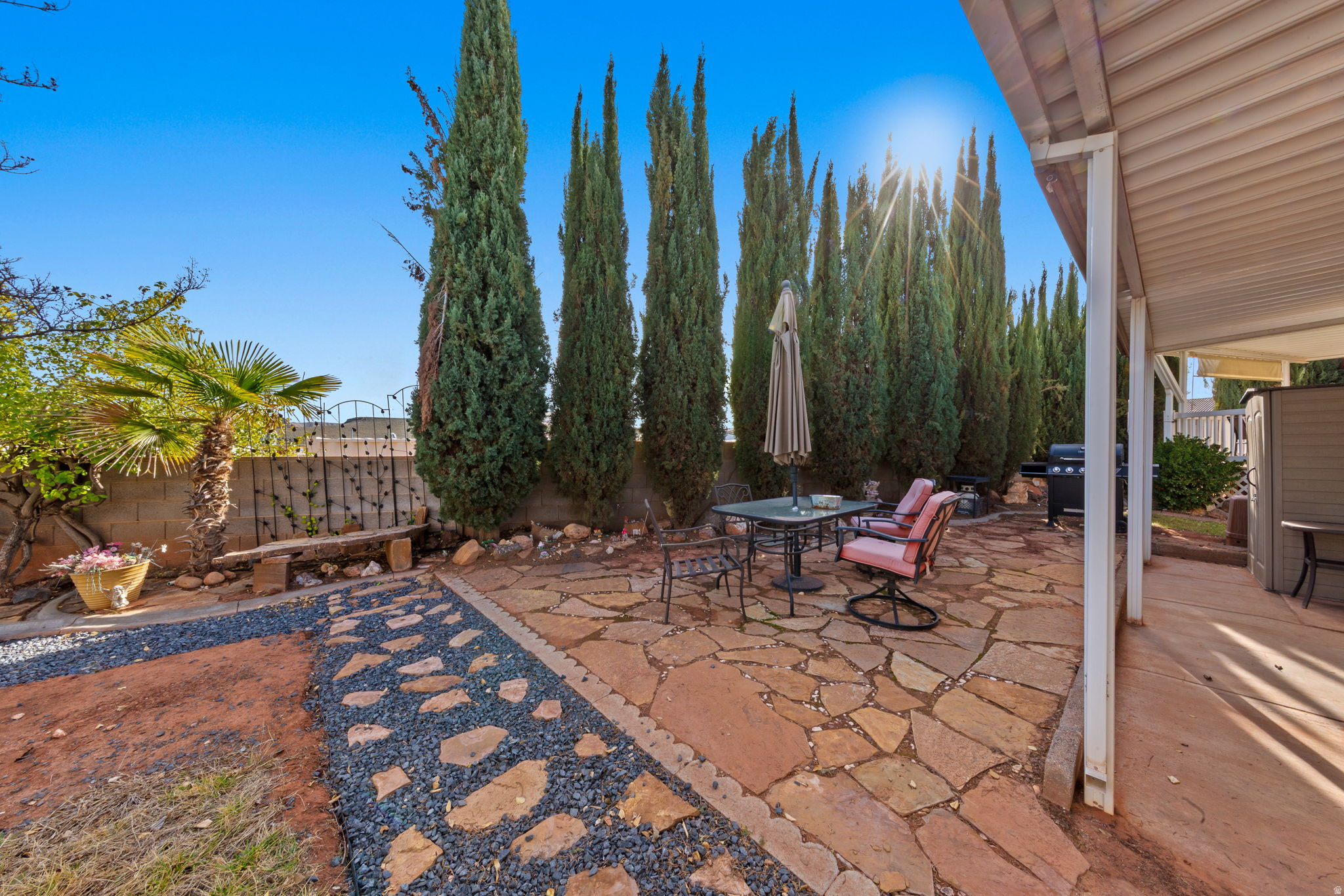 KINGS ROW ESTATES - Residential