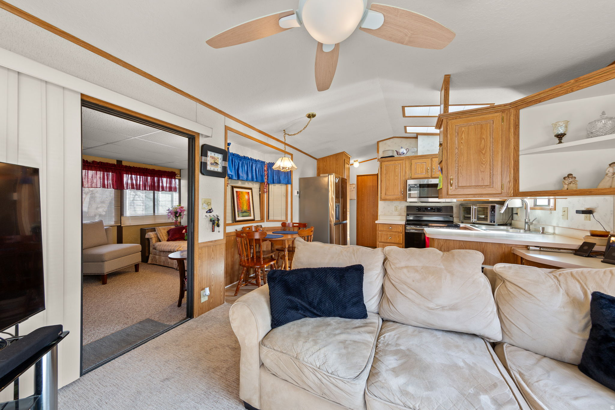 KINGS ROW ESTATES - Residential