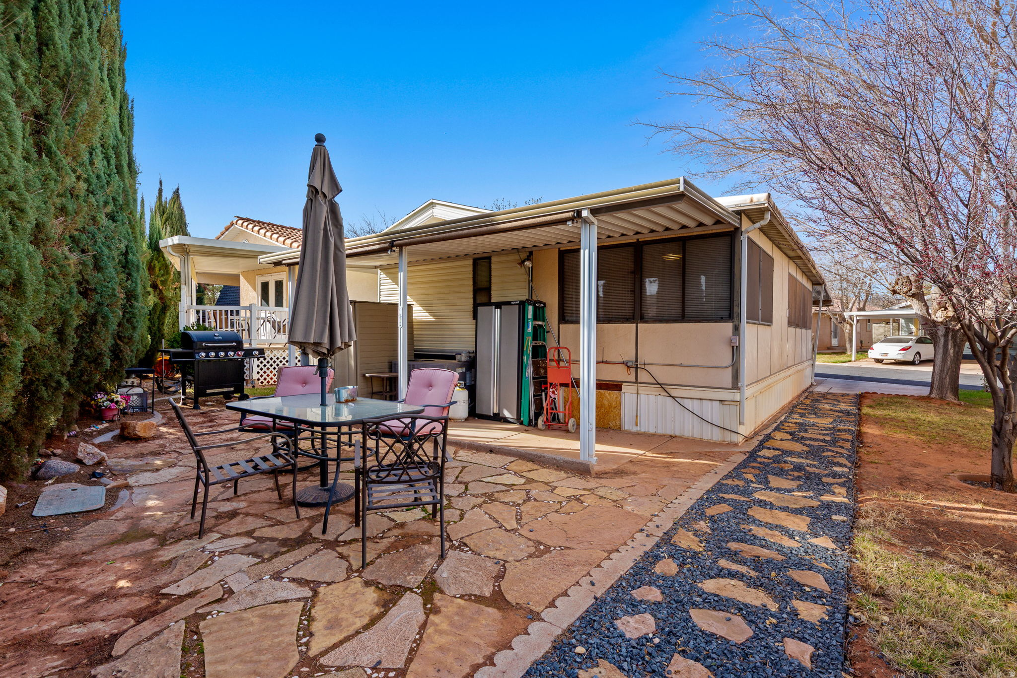 KINGS ROW ESTATES - Residential