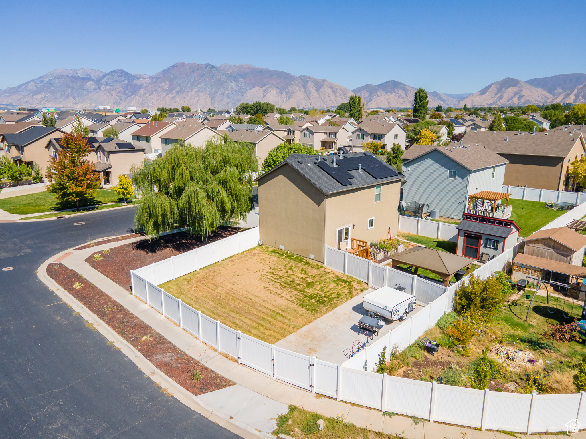 SPANISH FIELDS - Residential