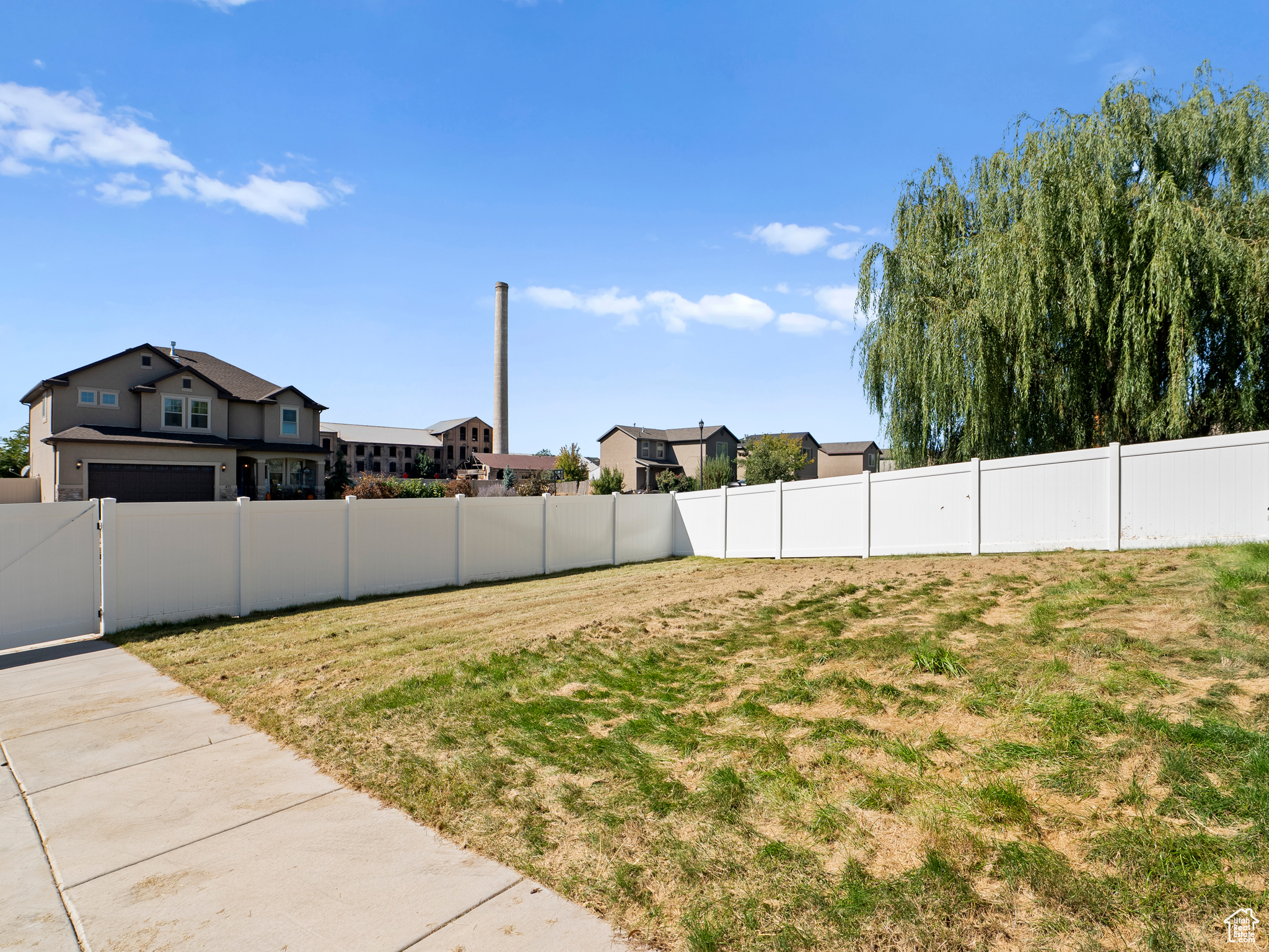 SPANISH FIELDS - Residential
