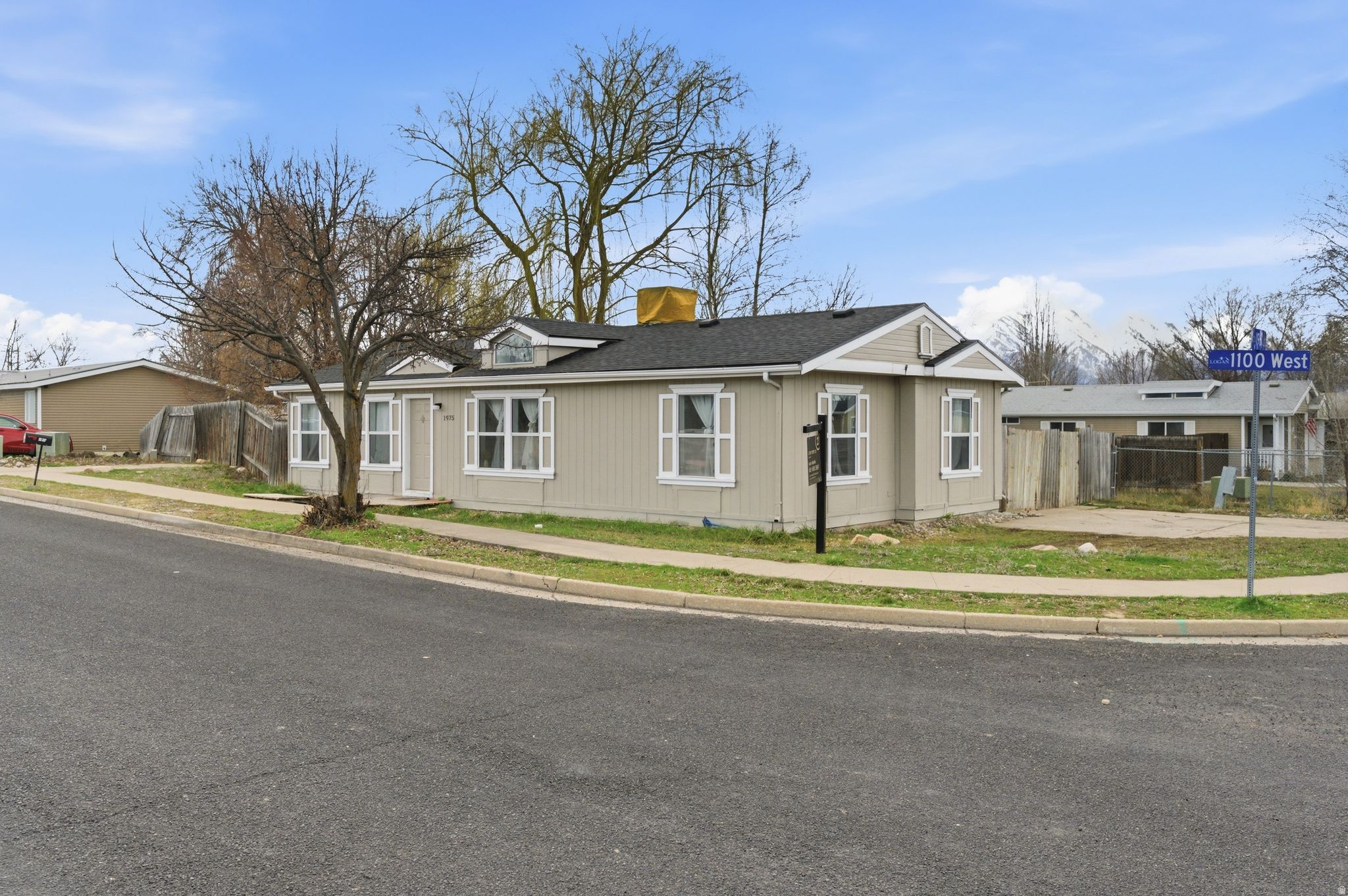 SPRING CREEK - Residential