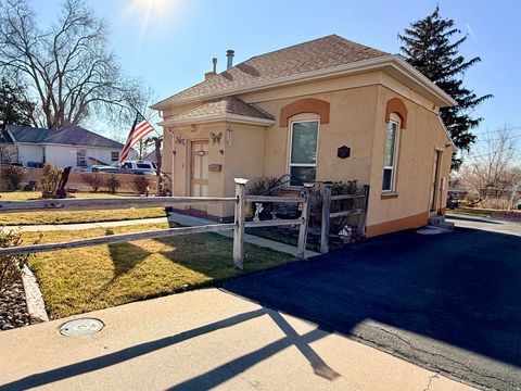 Tiny photo for 345 N 400 E, Bountiful, UT 84010 (MLS # 2135383)