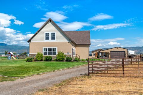 Tiny photo for 364 W 3000 S, Daniel, UT 84032 (MLS # 2147850)