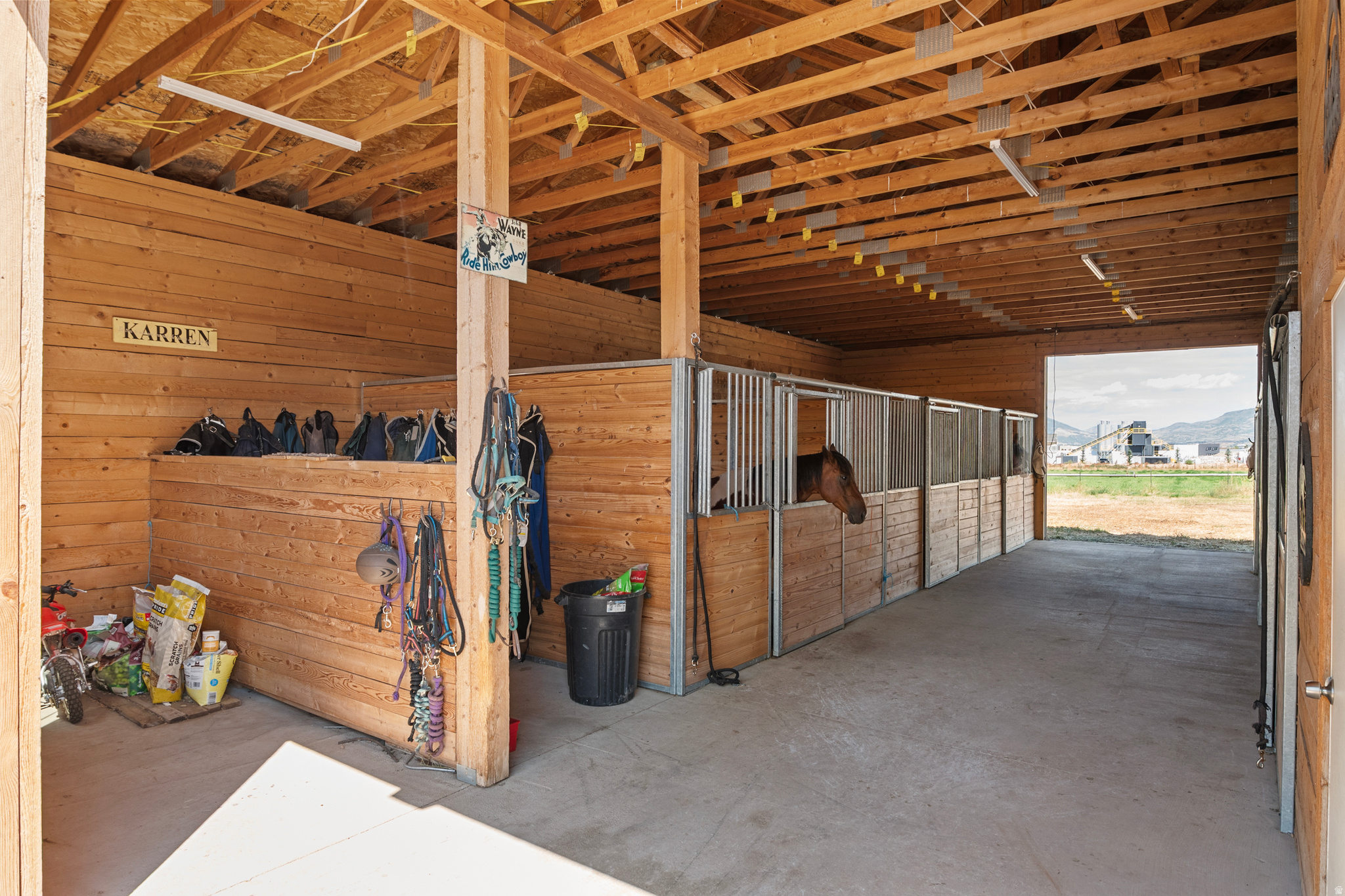 THREE FARM ESTATES - Residential