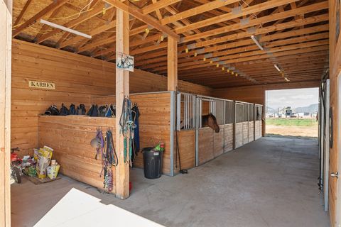 Tiny photo for 364 W 3000 S, Daniel, UT 84032 (MLS # 2147850)