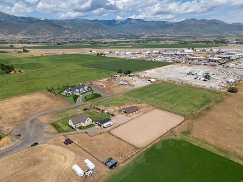 Tiny photo for 364 W 3000 S, Daniel, UT 84032 (MLS # 2147850)